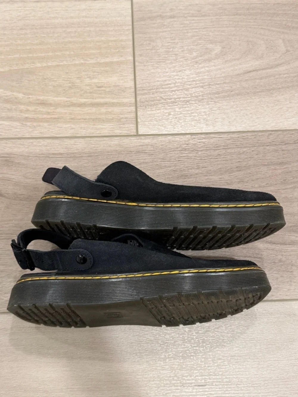 Dr Marten Carlson Womens Suede Slingback Mules Black Size 10 Mens Size 11 Womens